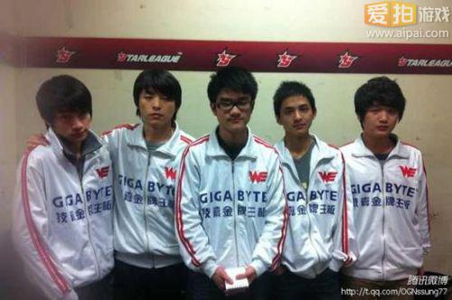 著名战队WE队员微笑采访 中国LOL在进步(2)