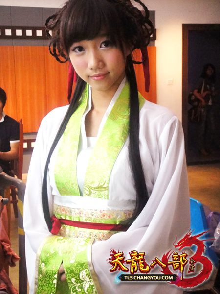 天龙八部3片场探班 许嵩金莎真情流露