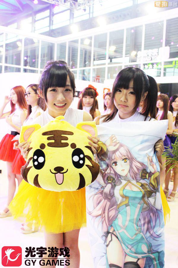 光宇CJ展台《问道》超萌威威虎遭疯抢-+爱拍